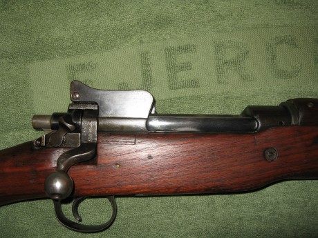 Hola

Vendo un fusil militar Enfield P-17 en 30-06 Fabticado por Winchester,en la parte delantera del 01