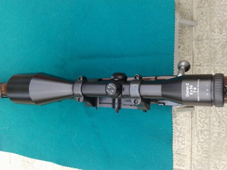   Buenas noches

Pongo a la venta este visor. Se trata de un Zeiss Diatal-Z  8x56 T*.

Tubo de pulgada
Retícula 02