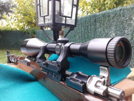   Buenas noches

Pongo a la venta este visor. Se trata de un Zeiss Diatal-Z  8x56 T*.

Tubo de pulgada
Retícula 00