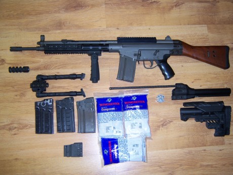 Hola a tod@s,
vendo mí Cetme para probar otras armas, como veís está totalmente tuneado, aúnque naturalmente 02