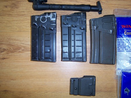 Hola a tod@s,
vendo mí Cetme para probar otras armas, como veís está totalmente tuneado, aúnque naturalmente 11