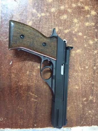 Hola,el amigo Kike me ha pedido que le anuncie el arma con la que subió a 2 ,ahora tiene una expert y 02