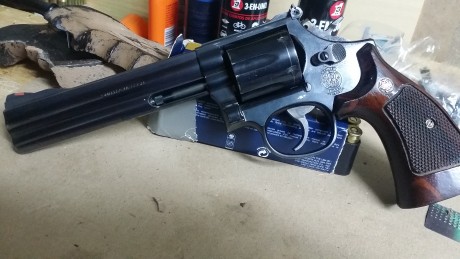 Pongo en venta este "clásico", le acoplé la cacha de un astra y tiene las suyas originales. 01