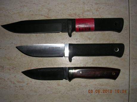 ¿Alguien ha comprado este cuchillo que apunto?¿Diferencias con el auténtico?
Gracias.

https://es.aliexpress.com/store/product/MUELA-KODIAK-Tactical-Fixed-Blade-Knife-Sharp-Knife-440c-Wooden-Handle-Outdoor-Hunting-Knife-Tool-With/325849_32383936678.html?spm=2114.04020208.3.1.iwz9SJ&ws_ab_test=searchweb201556_7_71_72_73_74_75,searchweb201527_2,searchweb201560_9 10