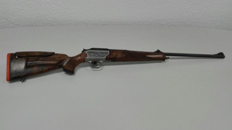 vendo blaser r93 luxus zurdo, estado impoluto absolutamente. . cañon acanalado maderas especiales, entrego 02