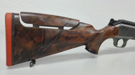vendo blaser r93 luxus zurdo, estado impoluto absolutamente. . cañon acanalado maderas especiales, entrego 00