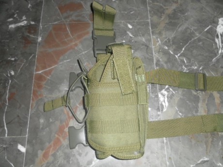 vendo esta funda de pistola pernera  , es sin estrenar tiene hueco para un cargador extra , es regulable 00