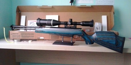 Vendo por no usar carabina comprada en Merino en 2014 (adjunto factura al comprador) 
Medidor de viento 00