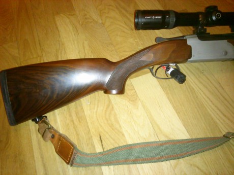 Vendo mi rifle express marca verney Carron en calibre 8x57jrs el rifle esta impecable tanto de maderas 21