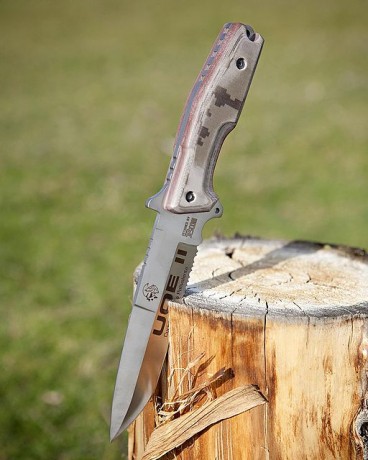 Pues chicos ya tenemos los cuchillos de la adsorvida-comprada Ek-knives por parte de Ka-bar.  A quien 100