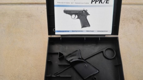 Saludos,vendo una WALTHER PPKE de calibre  nueve corto en perfectísimo estado, está guiada en A, dos cargadores, 12