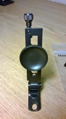 Vendo diopter Pedersoli, con ajuste en altura y deriva, modelo USA445, distancia entre los centros de 02