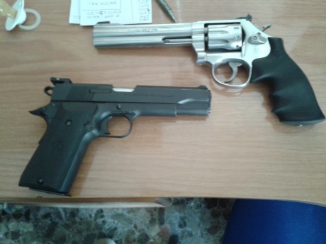 Compro Llama Max II .45, en buen estado,  Sps Enduro calibre 9mm o Para Ordnance P-14, calibre .45,
Que 30