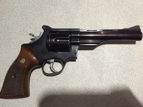 Hola, vendo revolver Llama Suopercomanche, guiado en A y con aproximadamente 150 disparos, en 6,5" 02