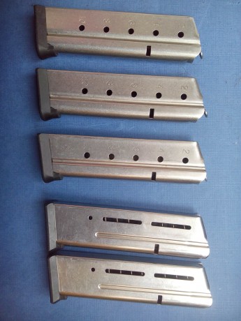 Vendo cargadores monohilera 9mm pb de 10 disparos
Perfecto estado y funcionamiento 
30 € cada uno gastos 00