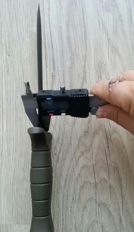 Pues un video sobre la fabricación de estos buenos hierros Alemanes................. o ingleses según 150