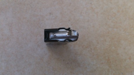 Hola, vendo 3 cargadores para pistola 1911 monohilera del calibre 9mm. de 9 tiros, son de la marca MEC-GAR 02