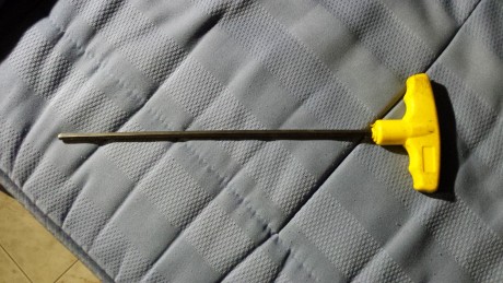 Hola a todos,

Me imagino que alguien por aquí habrá podido desmontar la culata de una Aramberri Guernika 10