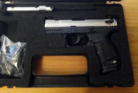 Vendo pistola Firestar en perfectas condiciones.
con tres cargadores. Guiada en F. Y con muy buena precision.
Precio 40