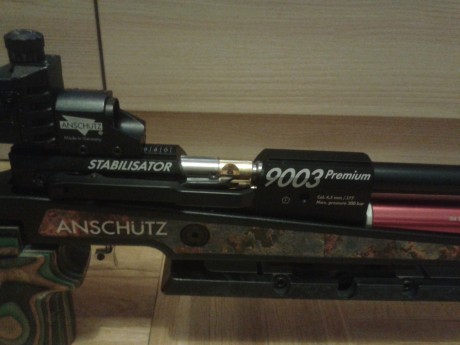 vendo carabina anschutz 9003 precise. esta en perfecto estado. regalaria 3000dianas,soporte pie y maleta. 20