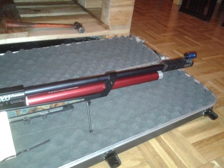 vendo carabina anschutz 9003 precise. esta en perfecto estado. regalaria 3000dianas,soporte pie y maleta. 42