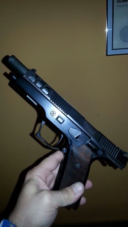 Buenas compañeros, un amigo me ha pedido que le venda su maravillosa Pardini GT 9 .

Como todos sabéis 02