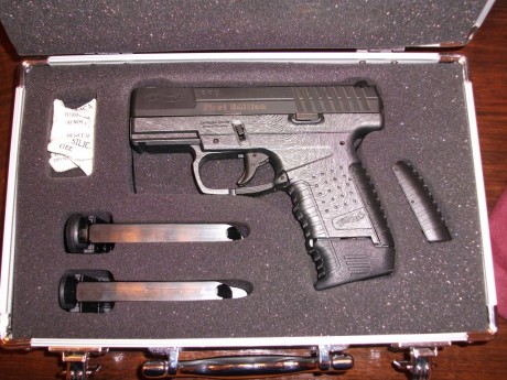 Hola a tod@s, 

Vendo Walther PPS First Edition completamente nueva.Modelo de producción limitada

Edición 01