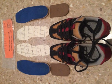 Pues eso compañeros, vendo unos zapatos de tiro de la marca CORAMI, del número 42. 
     Los vendo por 02