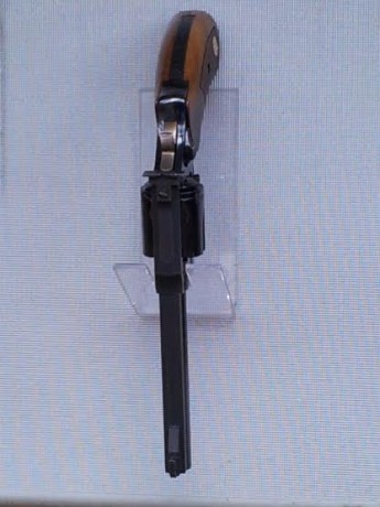Vendo Manurhin pavonado,  calibre 357 aunque prácticamente siempre he tirado 38 spc. el arma esta en buen 10