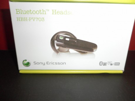 vendo estos dos bluetooth , uno es un sony ericsson hbh-pv703 y el otro es un goodis. son nuevos sin ni 01
