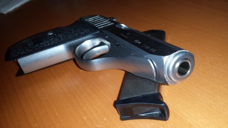 Se vende pistola semiautomática de la marca Sig. Sauer, modelo p232 del calibre 380 acp (9 corto).
Esta 01