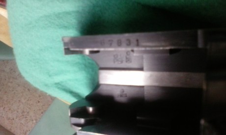 Hola, vendo este pedazo de escopeta con maletin original y estuche original también con los muelles y 01