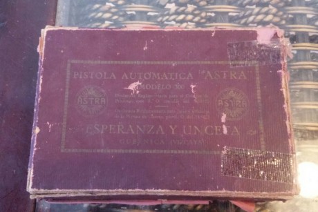 Se vende lote completo compuesto por varias cajas, manuales, cachas y un granulador de Rcbs. A ser posible 00