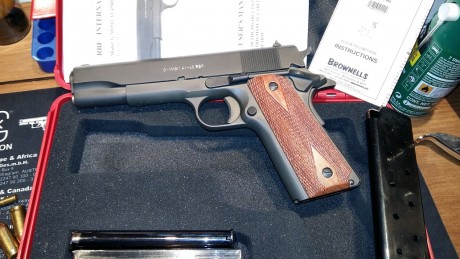 ]Mi amigo Juan, vende esta pistola alemana RBF, en 45 acp, replica de la 1911, en su estuche con sus dos 01