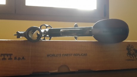 Vendo revolver Uberti modelo Schofield 45LC. El arma se encuentra en La Rioja y está guiado en AE. No 02