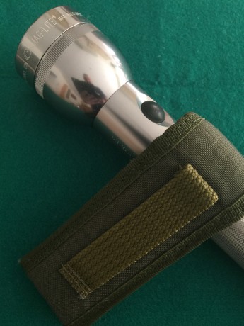 Pongo en venta una   LEATHERMAN CHARGE TTi  .

Cachas de Titanio, resto en acero inoxidable, hojas exteriores 03