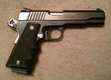   Hola a todos. 

Vendo mi SSP en Madrid. Excelente estado. 
Calibre .45ACP. Monohilera, dos cargadores, 20