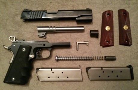   Hola a todos. 

Vendo mi SSP en Madrid. Excelente estado. 
Calibre .45ACP. Monohilera, dos cargadores, 30
