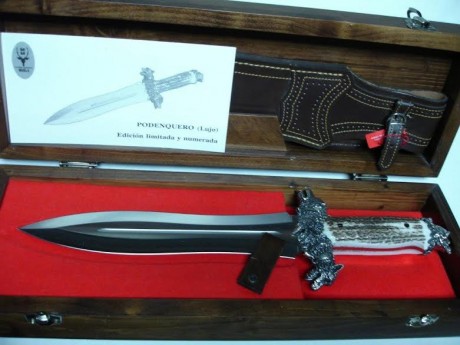 Vendo estos tres Cuchillos de Muela el Modelo Aguila de acero de Damasco con incustraciones de Plata Nº 00