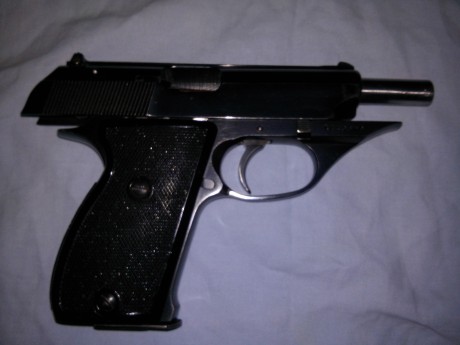 Hola vendo astra constable 22 lr inutilizada solo fresado en recamara 150 euros venta en mano en IA Barcelona 01