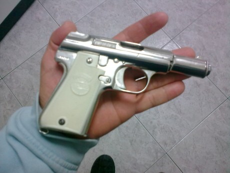 Pues eso cambio astra 3000 del 9 corto por algo de abancarga pistola revólver o rifle me da igual.
La 00