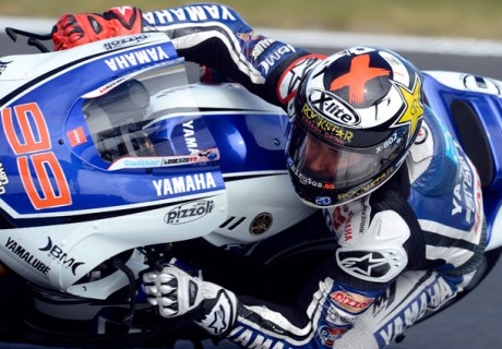   ¡¡¡JORGE LORENZO: CAMPEON DEL MUNDO DE GP 2015!!!  

  ¡ENHORABUENA, CAMPEÓN!  

 :apla:  :apla:  :apla: 00