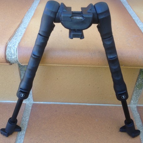 Vendo Bipode de la marca CAA, modelo NBP en estado de EXCELENTE.
Es un Bipode de la prestigiosa marca 00