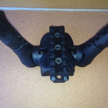 Vendo Bipode de la marca CAA, modelo NBP en estado de EXCELENTE.
Es un Bipode de la prestigiosa marca 12