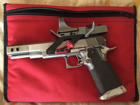 A la venta Infinity IMM 38 SA, preparada para 38 super comp.
Segundo propietario. Una máquina que funciona 00
