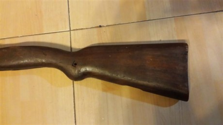 Culata para Mauser Coruña, madera en muy buen estado pero alguien la ha intentado deportivizar, cortando 12