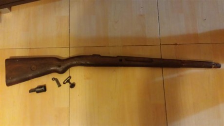 Culata para Mauser Coruña, madera en muy buen estado pero alguien la ha intentado deportivizar, cortando 10