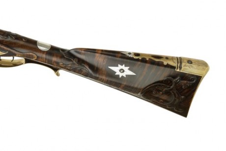 Hola, aunque me gustan todas las armas, unas mucho y otras mas siento debilidad por estos, los rifles 92