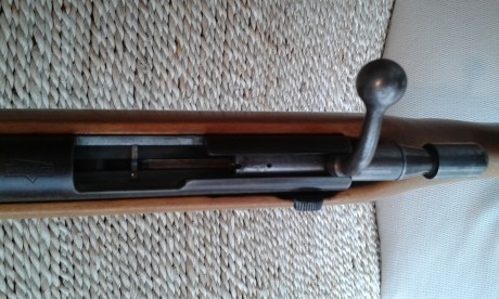 Vendo carabina Anschutz modelo 1361. Calibre 22 LR. Monotiro. Año 1968.

Restaurada de maderas (hechas 20