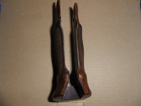 Cachas KN Nill-Griffe solo estrenadas compradas en armería Gabilondo  las vendo por 120€ las cachas se 01